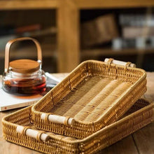 Carregar imagem no visualizador da galeria, Bandeja Rattan Tecido à Mão – Natural e Sofisticada Casa Splendida