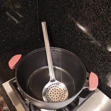 Carregar imagem no visualizador da galeria, Kit 12 Escumadeiras para Restaurantes Lancherias Aço Inox 43cm Fritura Pastel Cozinha Industrial