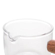 Carregar imagem no visualizador da galeria, Molheira 50ml Lyor de Vidro e Bambu Cremeira Servir Caldas Molhos Mesa Posta