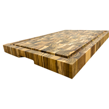 Carregar imagem no visualizador da galeria, Tábua de Corte para Churrasco Invertida Teca 60X40cm