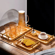 Carregar imagem no visualizador da galeria, Bandeja de Bambu com Alça Dourada Casa Splendida