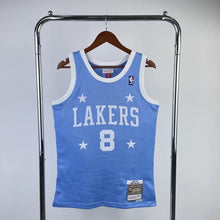 Carregar imagem no visualizador da galeria, Regata Los Angeles Lakers Mitchell & Ness Alternative 04/05