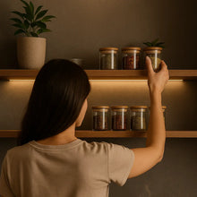 Carregar imagem no visualizador da galeria, Porta Temperos com Tampa de Bambu – Kit com 6 Unidades de 200ml | Casa Splendida