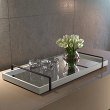Carregar imagem no visualizador da galeria, Bandeja Off White Espelhada com Alças Casa Splendida