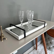 Carregar imagem no visualizador da galeria, Bandeja Off White Espelhada com Alças Casa Splendida