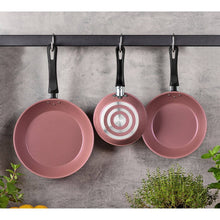 Carregar imagem no visualizador da galeria, Jogo Frigideiras Antiaderente Tramontina Não Gruda Alumínio Rosa 3 Peças Linz

