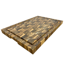 Carregar imagem no visualizador da galeria, Tábua de Corte para Churrasco Invertida Teca 60X40cm
