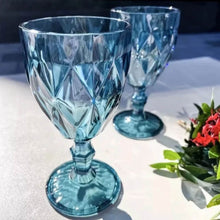Carregar imagem no visualizador da galeria, Taça Diamond De Vidro Azul 350ml Água Sucos Refrigerantes Avulsa Cálice Copo
