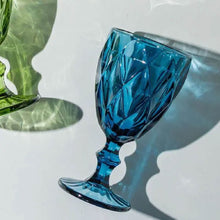 Carregar imagem no visualizador da galeria, Jogo 6 Taças Diamond Azul De Vidro 350ml Diamante Água Sucos Refrigerantes
