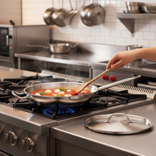 Carregar imagem no visualizador da galeria, Jogo de Panelas Profissionais 3 Peças 32cm Inox Fundo Triplo Brinox Caldeirão Caçarola Frigideira
