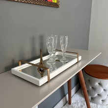 Carregar imagem no visualizador da galeria, Bandeja Off White Espelhada com Alças Casa Splendida
