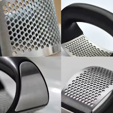 Carregar imagem no visualizador da galeria, Amassador de Alho Inox Ergonômico Manual  Casa Splendida
