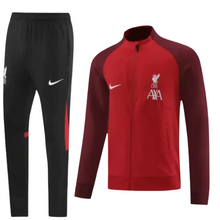 Carregar imagem no visualizador da galeria, Agasalho de Viagem Liverpool - Masculino - Vermelho
