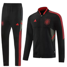 Carregar imagem no visualizador da galeria, Agasalho de Viagem Manchester United - Masculino - Preto
