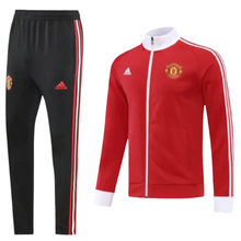 Carregar imagem no visualizador da galeria, Agasalho de Viagem Manchester United - Masculino - Vermelho
