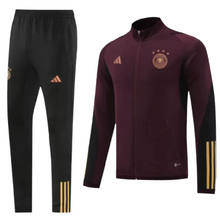 Carregar imagem no visualizador da galeria, Agasalho de Viagem Seleção Alemanha - Masculino - Vermelho
