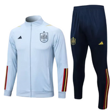 Carregar imagem no visualizador da galeria, Agasalho de Viagem Seleção Espanha - Masculino - Azul Claro
